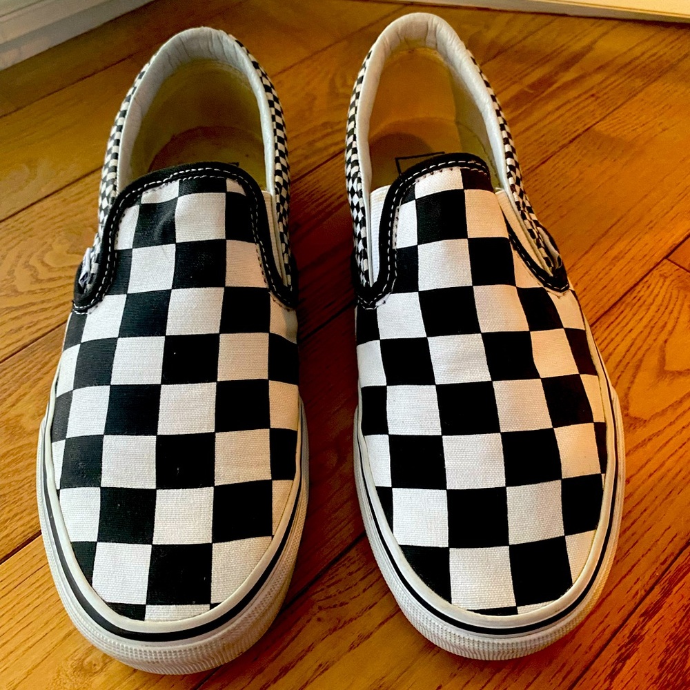 Vans off the wall Size 9
Good condition